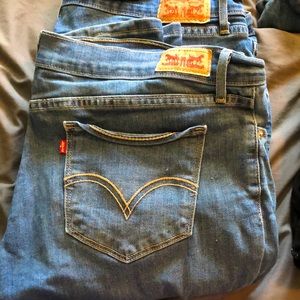 Levi's 524 boot cut & skinny jeans